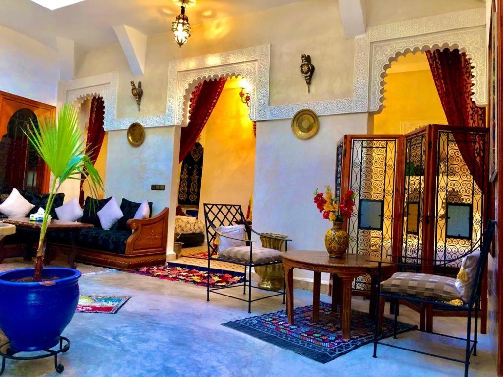 Dar Eljazouli Apartment มาร์ราเกช ภายนอก รูปภาพ