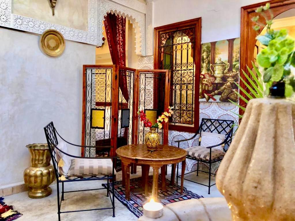 Dar Eljazouli Apartment มาร์ราเกช ภายนอก รูปภาพ