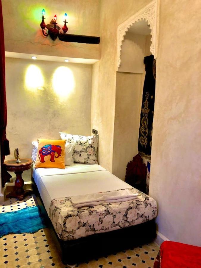 Dar Eljazouli Apartment มาร์ราเกช ภายนอก รูปภาพ